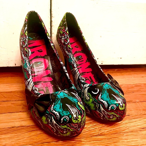 Iron Fist Monster Goth Heels - Picture 2 of 4